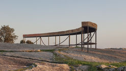 Instalação Walk the curve / Ayelen Peressini + Inês Teles