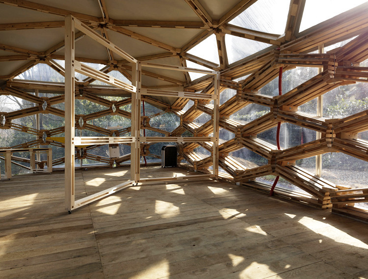 Low-Cost Design: Urban Installations and Pavilions Built with Recycled Pallets - Image 6 of 14