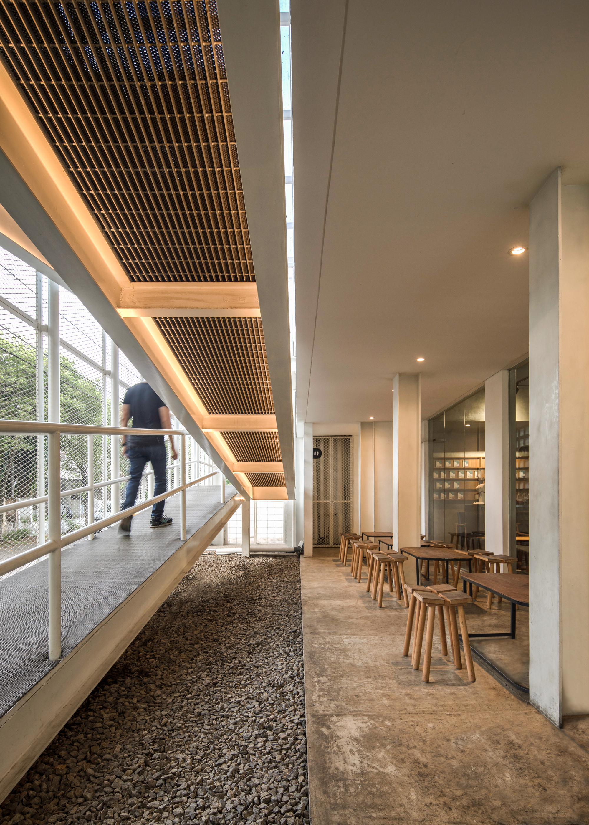 Gallery of HL Building / BASIO - 5