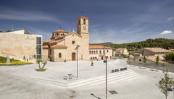 Remodelação da Praça Maior de Ódena / SCOB