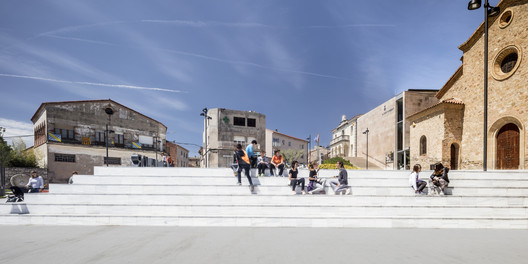 Remodelação da Praça Maior de Ódena / SCOB - Fotografia de Exterior