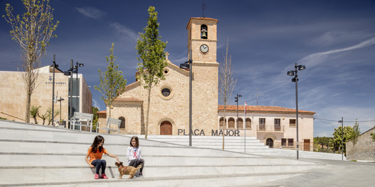 Remodelação da Praça Maior de Ódena / SCOB - Fotografia de Exterior