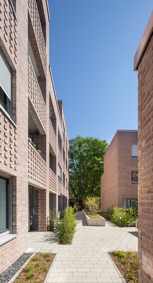 Residential Quarter FRML  / MS PLUS ARCHITEKTEN Bücker Holling Schwager PartGmbB - Windows, Brick, Facade