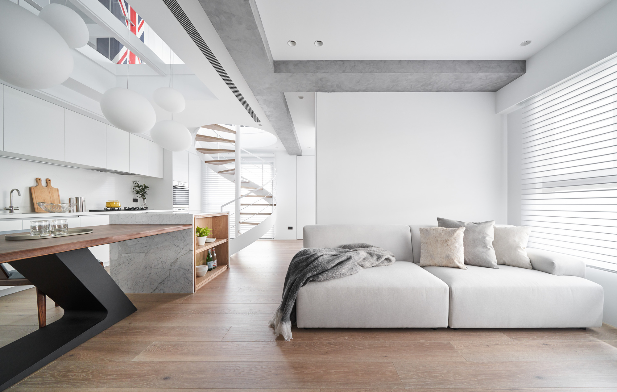 Gallery of Cozy White / Creative Group - 4