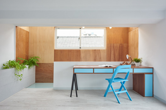 Strategies to Improve Study Spaces at Home - Image 4 of 23