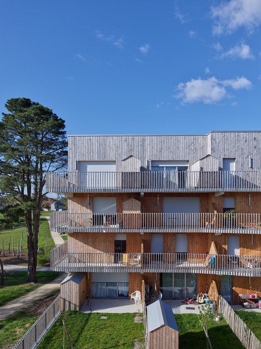 105 Habitações Coletivas “La Jaguère” / Guinée et Potin Architects - Paisagismo