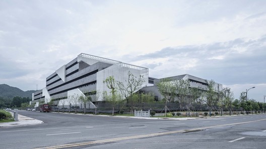 Eagle Studio / waa - Image 5 of 55