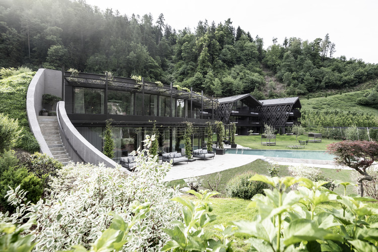 Apfelhotel Torgglerhof / noa* network of architecture - Exterior Photography, Garden, Forest