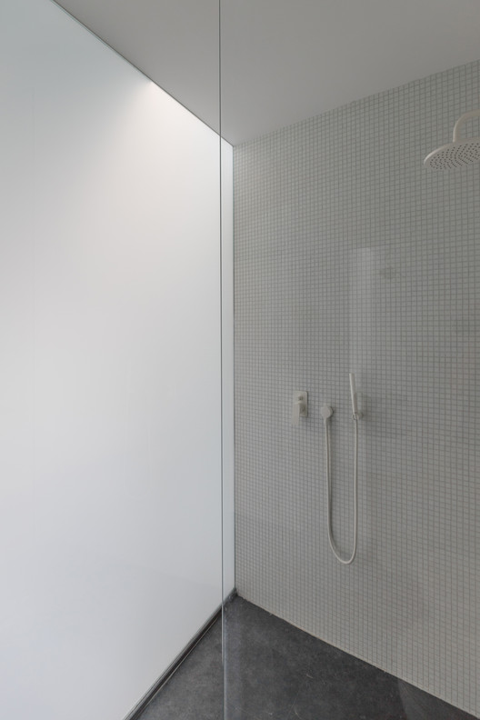 Segrate Villa / O A S I Architects - Interior Photography, Bathroom, Glass