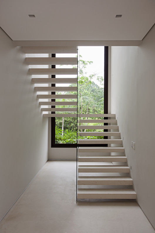 Fazenda da Grama I House / Deborah Roig - Interior Photography, Stairs