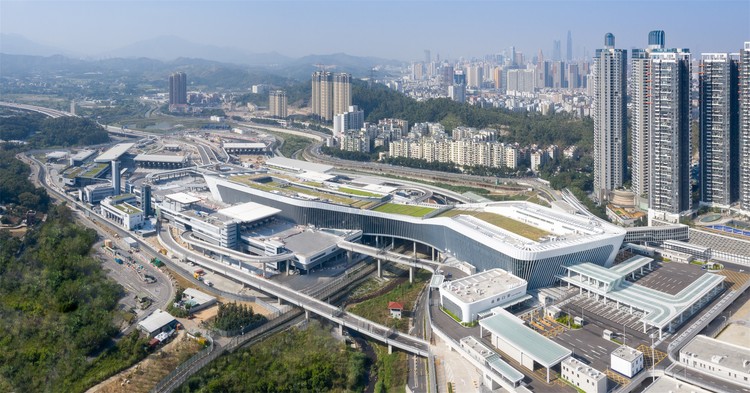 Shenzhen Liantang Port / CAPOL - Cityscape