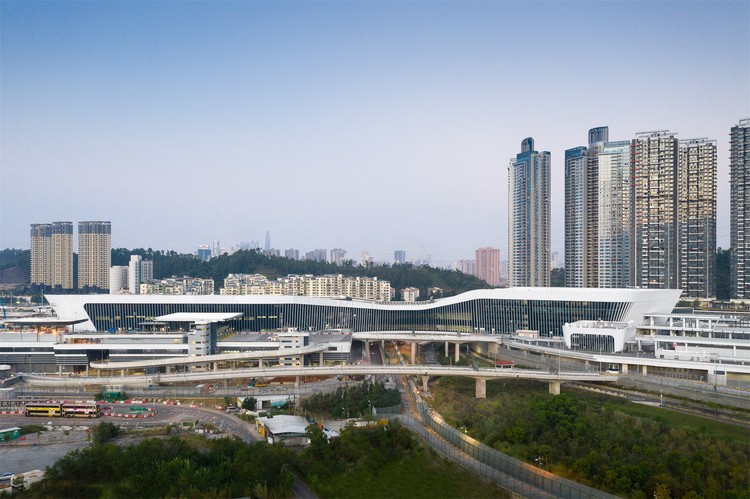 Shenzhen Liantang Port / CAPOL - Cityscape