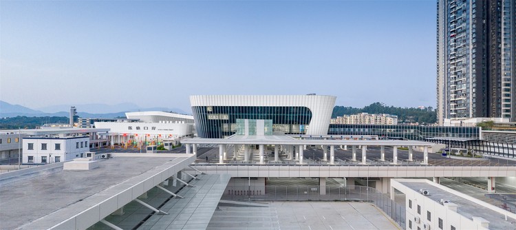 Shenzhen Liantang Port / CAPOL - Image 3 of 22