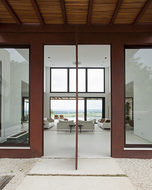 Fazenda da Grama I House / Deborah Roig - Interior Photography, Glass