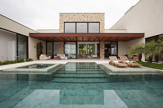 Fazenda da Grama I House / Deborah Roig - Exterior Photography