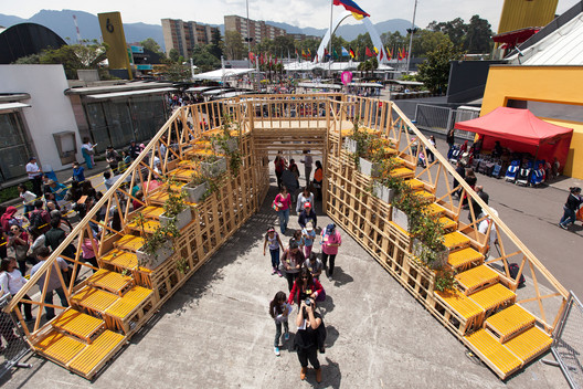 Staircases in Colombia: 18 Projects Where Vertical Circulation Is Essential - Image 16 of 20