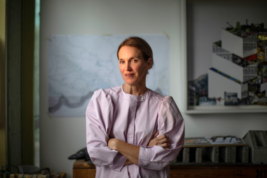 “Precisamos nos apoiar mais em decisões locais do que nas federais”: Tainá de Paula entrevista Tatiana Bilbao