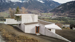 Private House in Thusis / Angela Deuber Architects