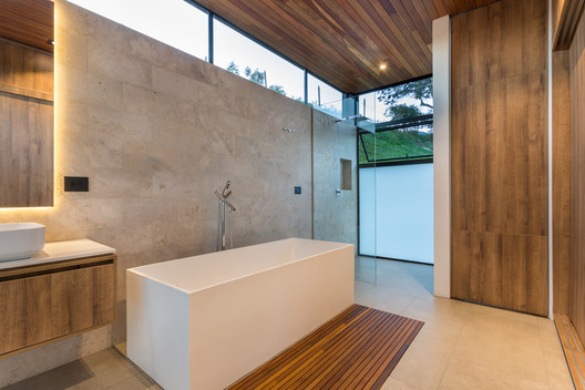 J_p Casa de Campo / tresarquitectos J_p Casa de Campo / tresarquitectos - Fotografia de Interiores, Banheiro
