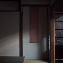 Short Film Explores the Standardization of Traditional Japanese Housing in Osaka - Image 3 of 6