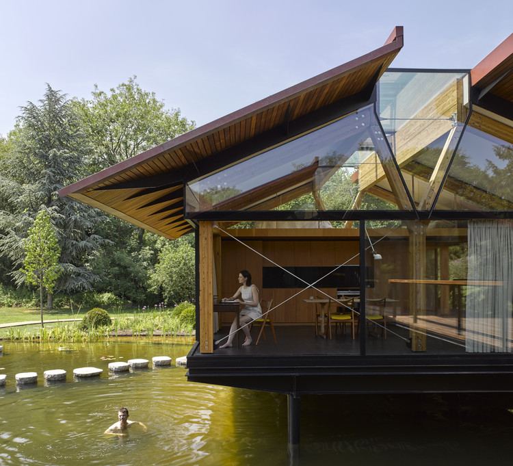 Stepping Stone House / HAMISH&LYONS - More Images