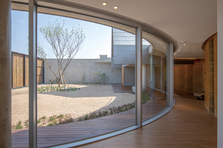 Walden House / Formative Architects - Interior Photography, Windows, Handrail