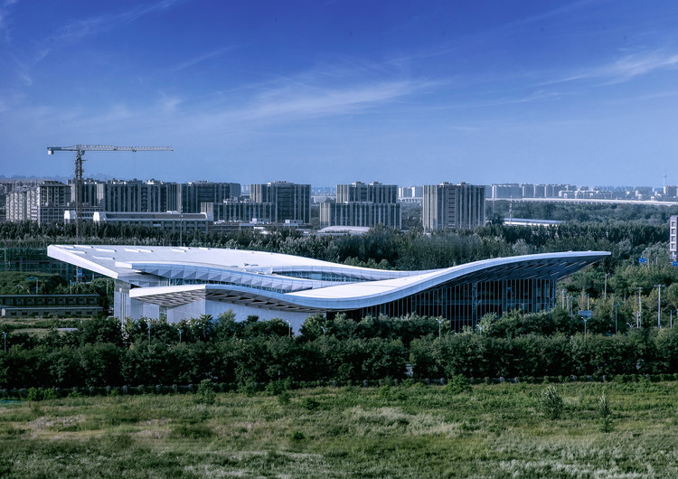 BIT Sports Center / Atelier Alter Architects - Exterior Photography