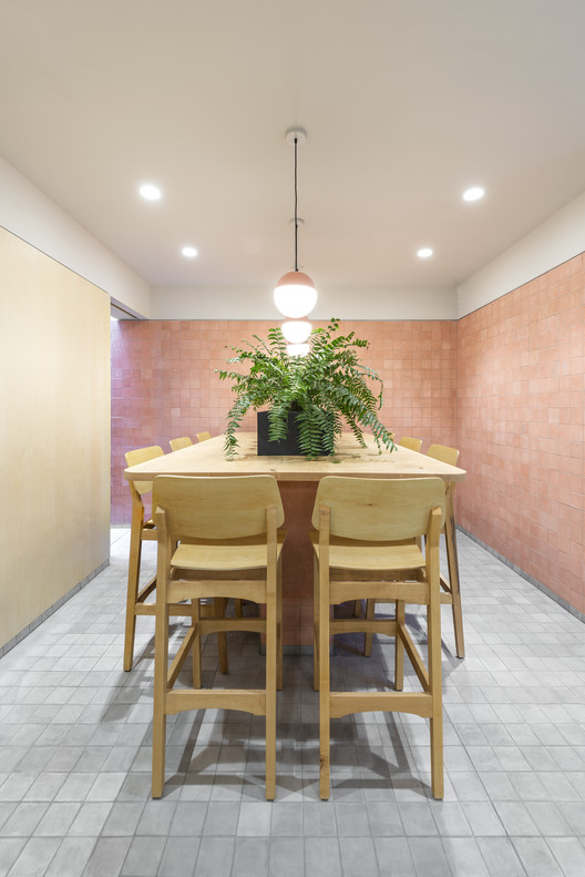 Básico 餐厅 / MS Estudio - 室内图, 餐厅