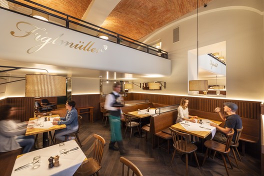 Gasthaus Figlmüller Bäckerstraße Restaurant / BWM Architekten Gasthaus Figlmüller Bäckerstraße Restaurant / BWM Architekten - Interior Photography