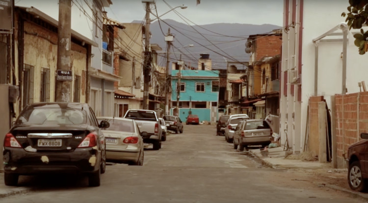 Captura de tela do episódio "Habitação"