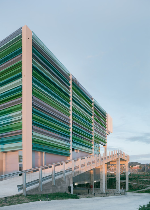 Edifício Sócrates Viladecans / Picharchitects/Pich-Aguilera Edifício Sócrates Viladecans / Picharchitects/Pich-Aguilera - Fotografia de Exterior, Fachada