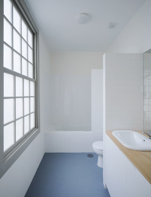 São Marcos House / António Pedro Faria - Interior Photography, Bathroom, Bathtub