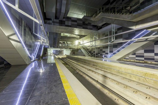 Linha 3 do Trem Ligeiro é inaugurada em Guadalajara Linha 3 do Trem Ligeiro é inaugurada em Guadalajara - Imagem 6 de 21