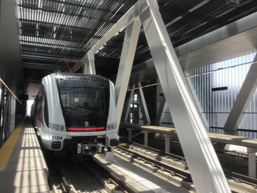 Linha 3 do Trem Ligeiro é inaugurada em Guadalajara Linha 3 do Trem Ligeiro é inaugurada em Guadalajara - Imagem 5 de 21