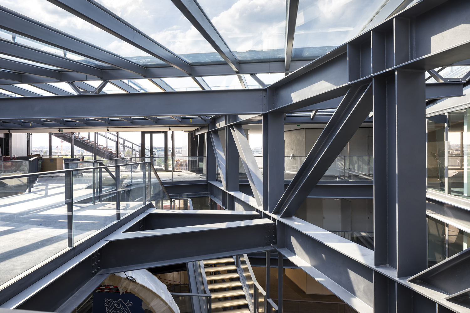 Shift Building Gallery of Shift / Arte Charpentier - 22