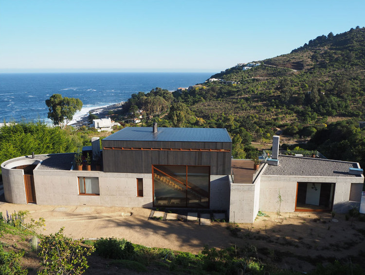 Casa El Pangue / José Ignacio Valdivieso + José Domingo Peñafiel - Fotografía exterior, Ventanas, Costa