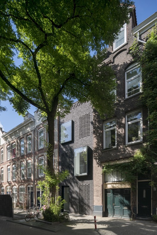 Llenando vacíos: arquitectura en espacios urbanos residuales - Imagen 7 de 8