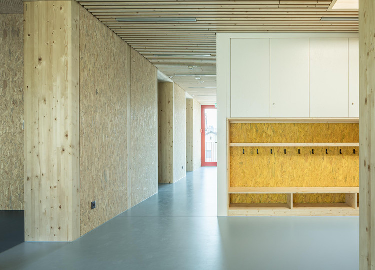 Beluga Nursery / Bob Gysin Partner BGP - Interior Photography, Glass, Beam