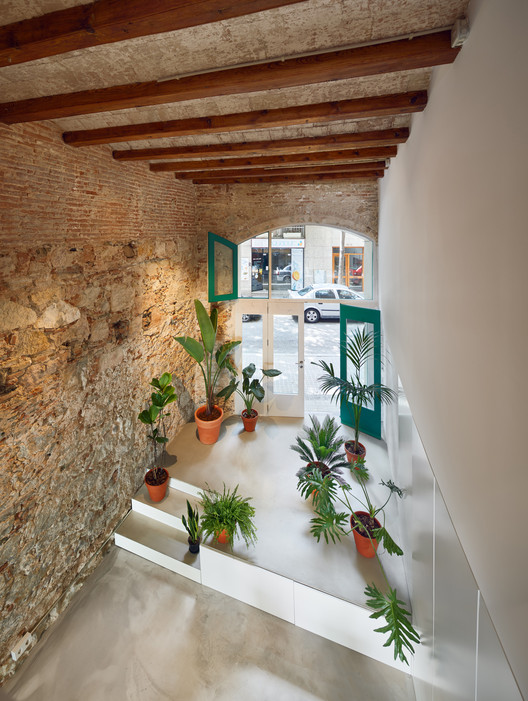 Building Between Party Walls in Hostafrancs / 08014 arquitectura - Interior Photography