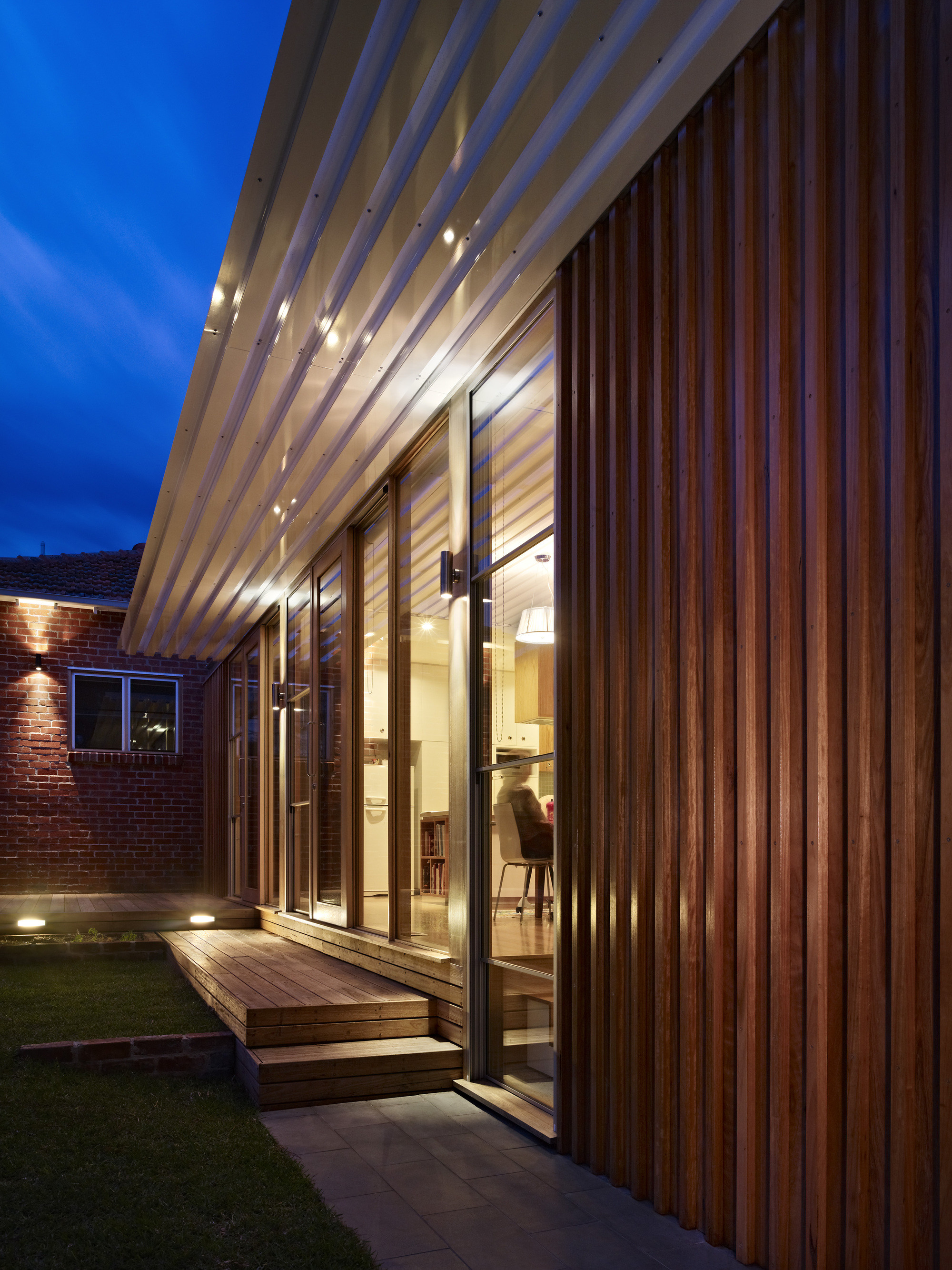Gallery of St. Kilda Side Yard House / Andrew Child Architect - 10