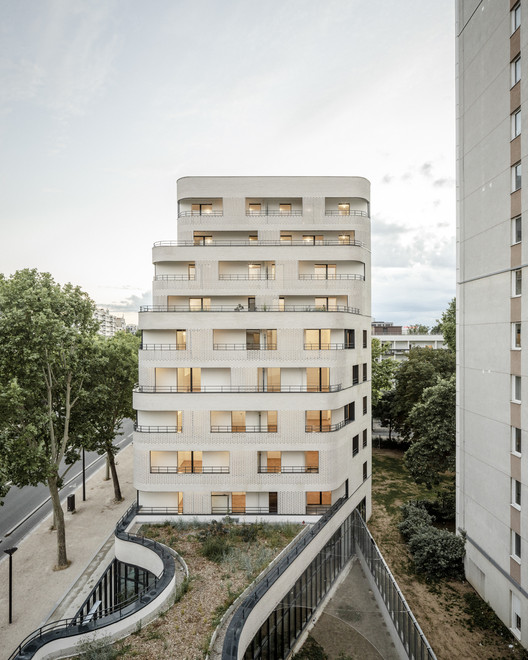 Boulevard Ney Social Housing / ITAR Architectures - Exterior Photography, Windows, Facade