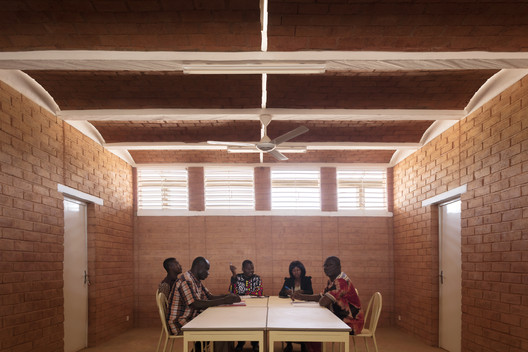 Secondary School and Auxiliary Buildings of Bangre Veenem School Complex / Albert Faus - Interior Photography