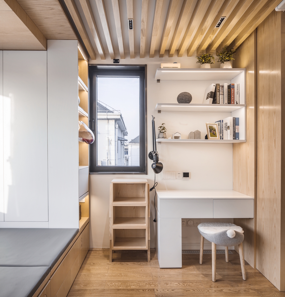 Gallery of How to Virtually Enlarge Spaces Using Good Lighting - 16