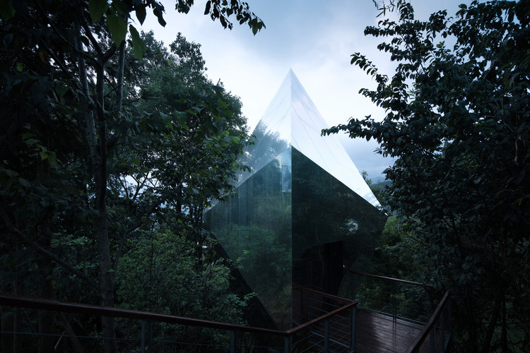 Mountain&Cloud Cabins / Wiki World + Advanced Architecture Lab[AaL] - Exterior Photography, Forest