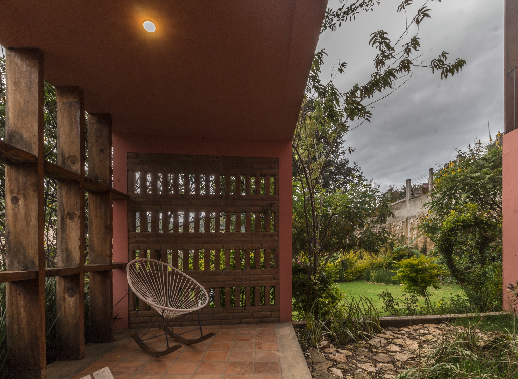 Gallery of La Fortuna House / Apaloosa Estudio de Arquitectura y Diseño