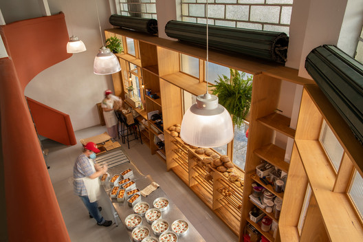Pistor Artisanal Bakery / Estúdio Artigas - Interior Photography, Shelving