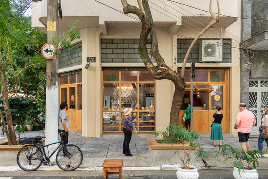 Pistor Artisanal Bakery / Estúdio Artigas