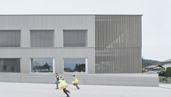 Bütze Wolfurt小学兼幼儿园 / Schenker Salvi Weber Architekten