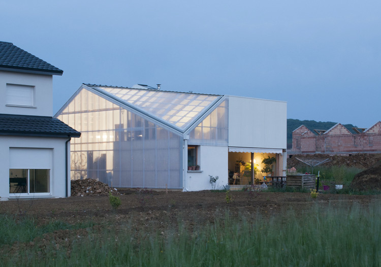 车库改造半透明住宅 / GENS - 更多图片