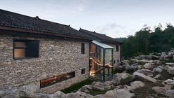 Nanchawan·Shiwu Tribe Homestay / The Design Institute of Landscape and Architecture China Academy of Art